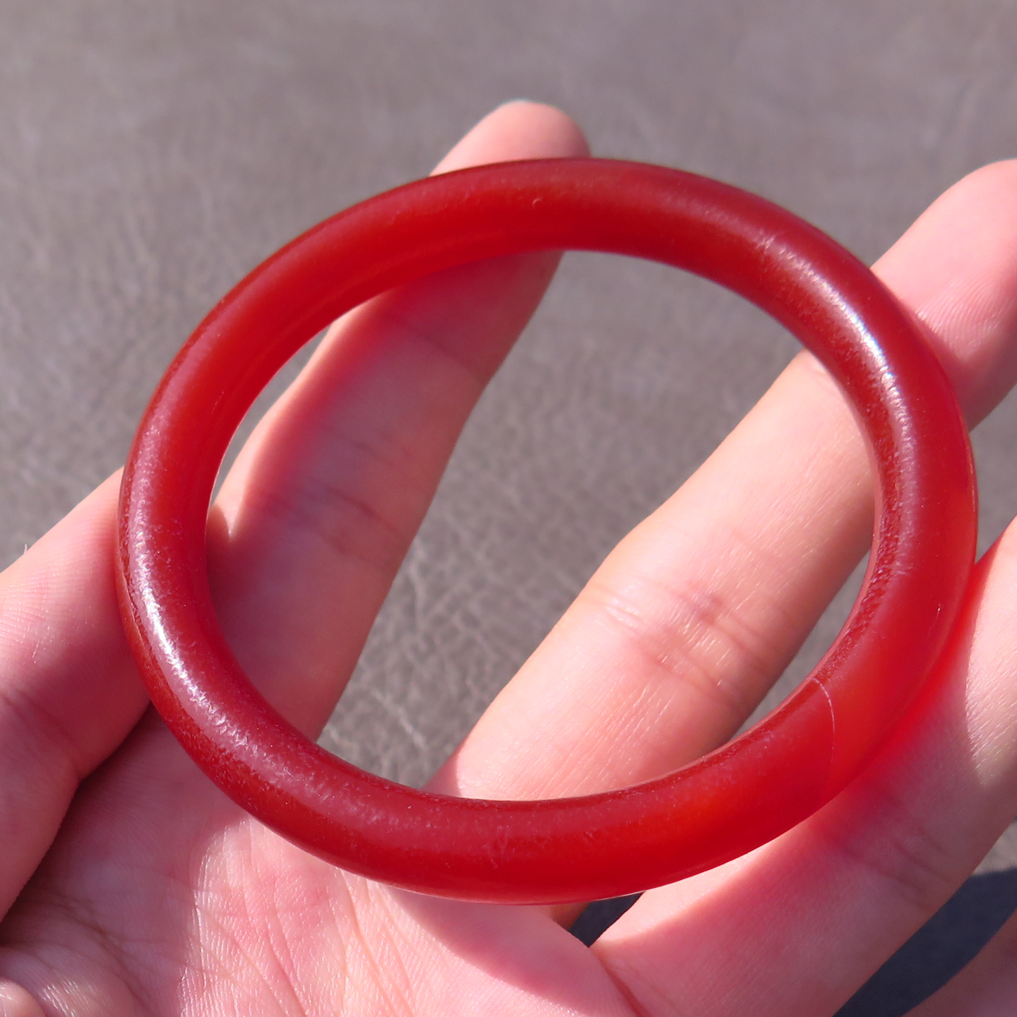 方言精品岁月痕迹民族风亚光红玛瑙包浆圆条内径57mm手镯女百搭X5