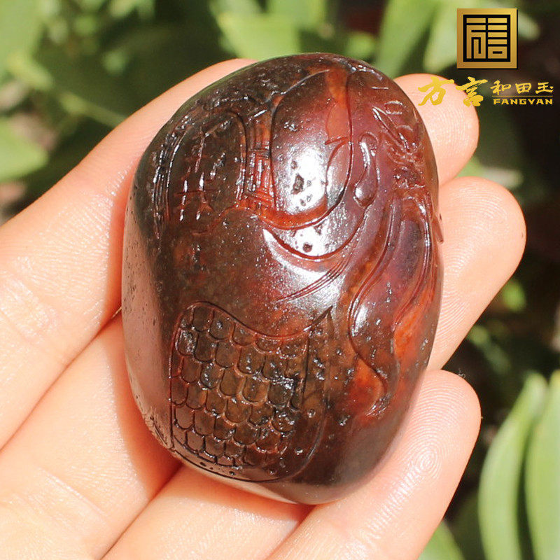 方言和田玉罕见珍藏级新疆墨玉河老熟鸽血红沁籽料忠义关公吊坠A1