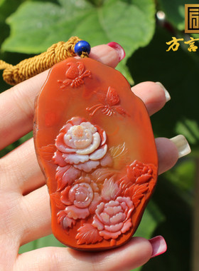 四川凉山南红玛瑙牡丹花把件牌子