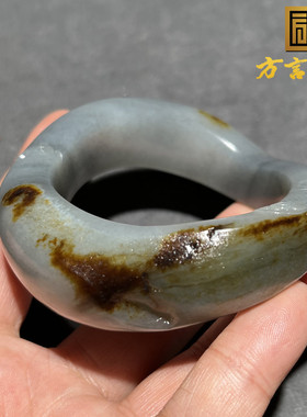 红沁皮高白羊脂玉底青花籽料手镯