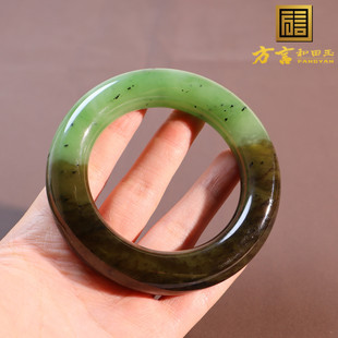 上新了方言和田玉特色俄料乌兰海碧玉苹果绿带糖56mm胖圆手镯A2