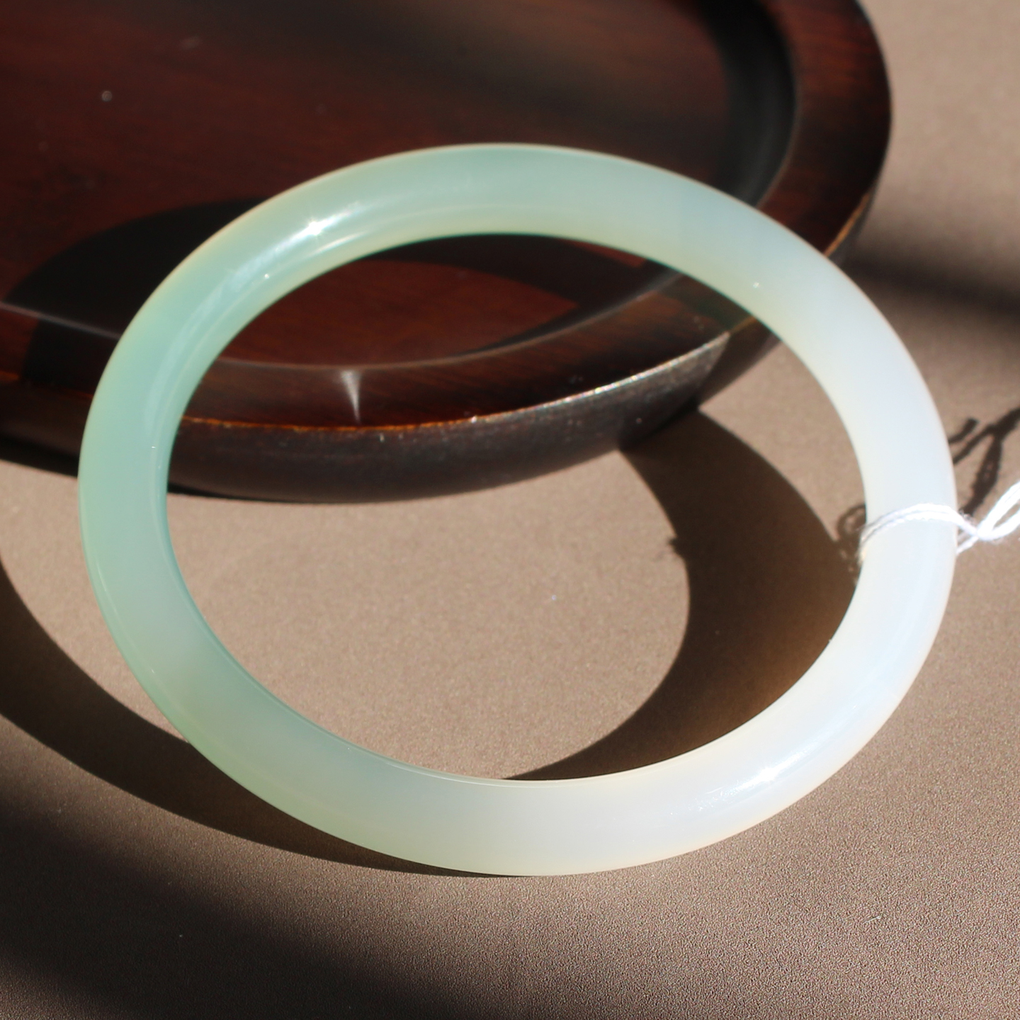 翠青半山半水渐变色62mm玉髓手镯