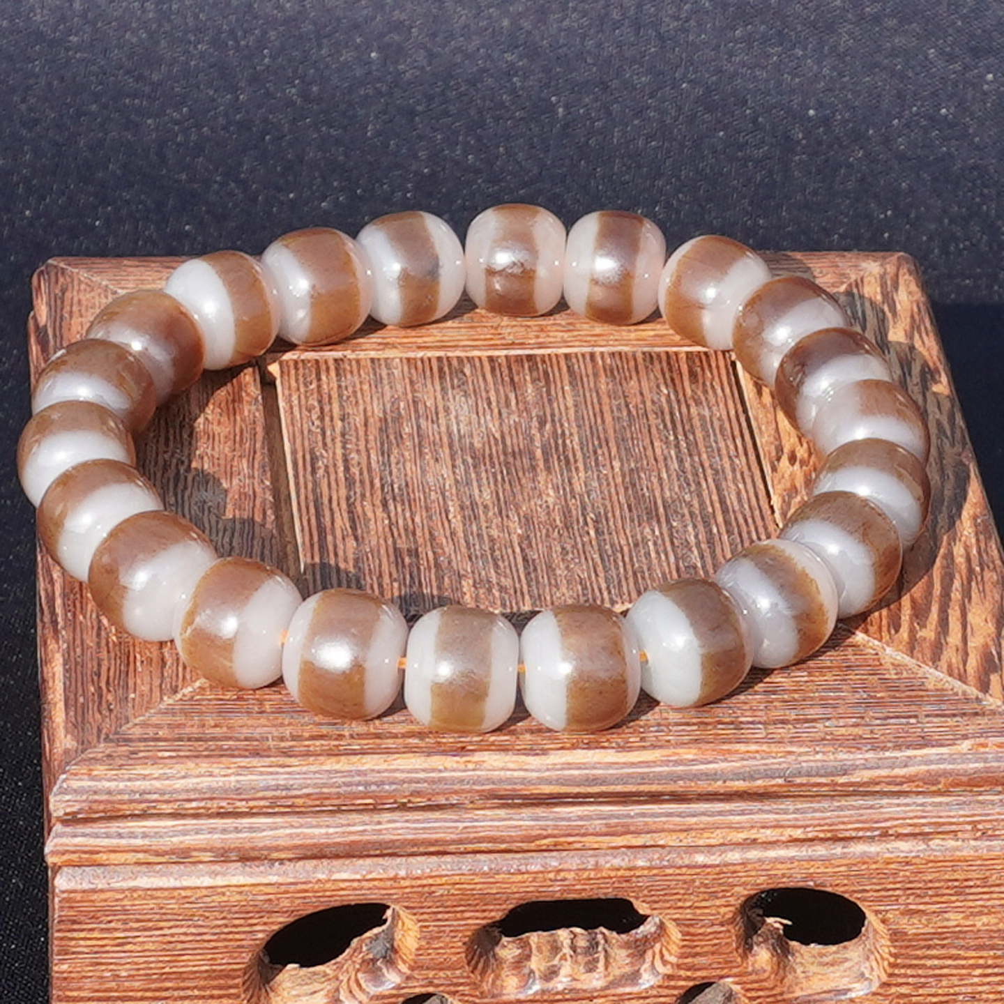 方言新疆且末料一线天糖白玉手串