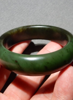 方言和田玉碧玉籽料留毛孔手镯