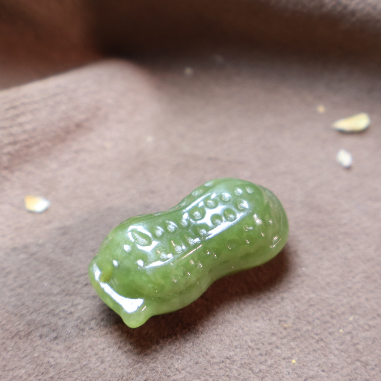 震惊了新疆且末料鸡油高脂高糯黄口老坑料精雕好事发生吊坠挂件A2