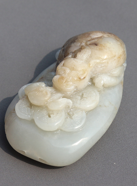 方言和田玉白玉籽料龙龟挂件