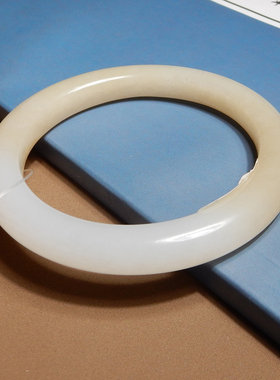 方言和田玉油润细腻白玉带糖手镯