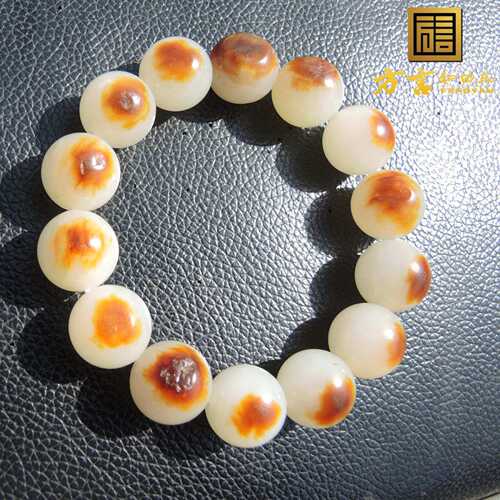 方言巨漏珍稀白色名品红