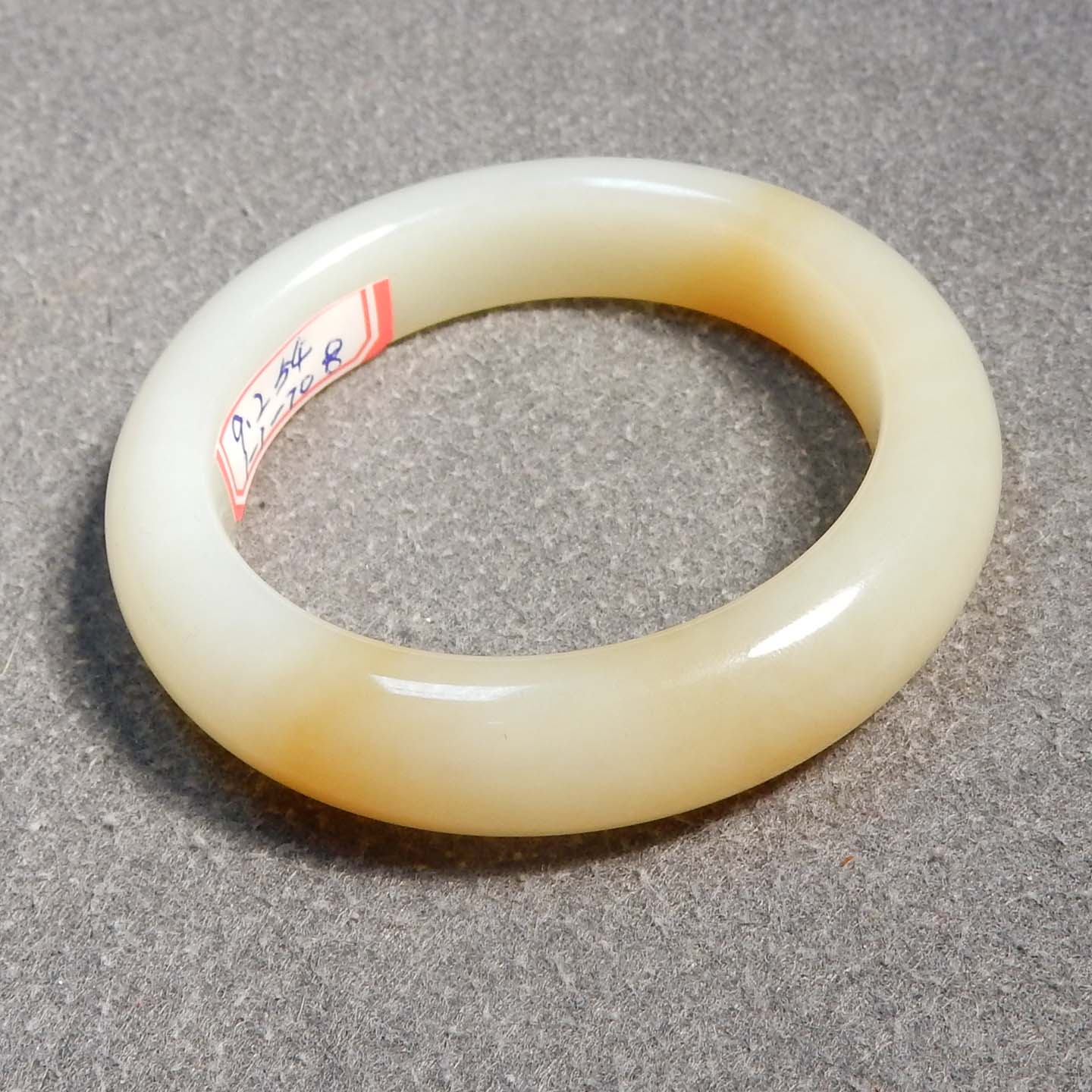 嗨翻方言特色和田玉精品级新疆细腻且末料糖白玉卡54mm正装手镯s2