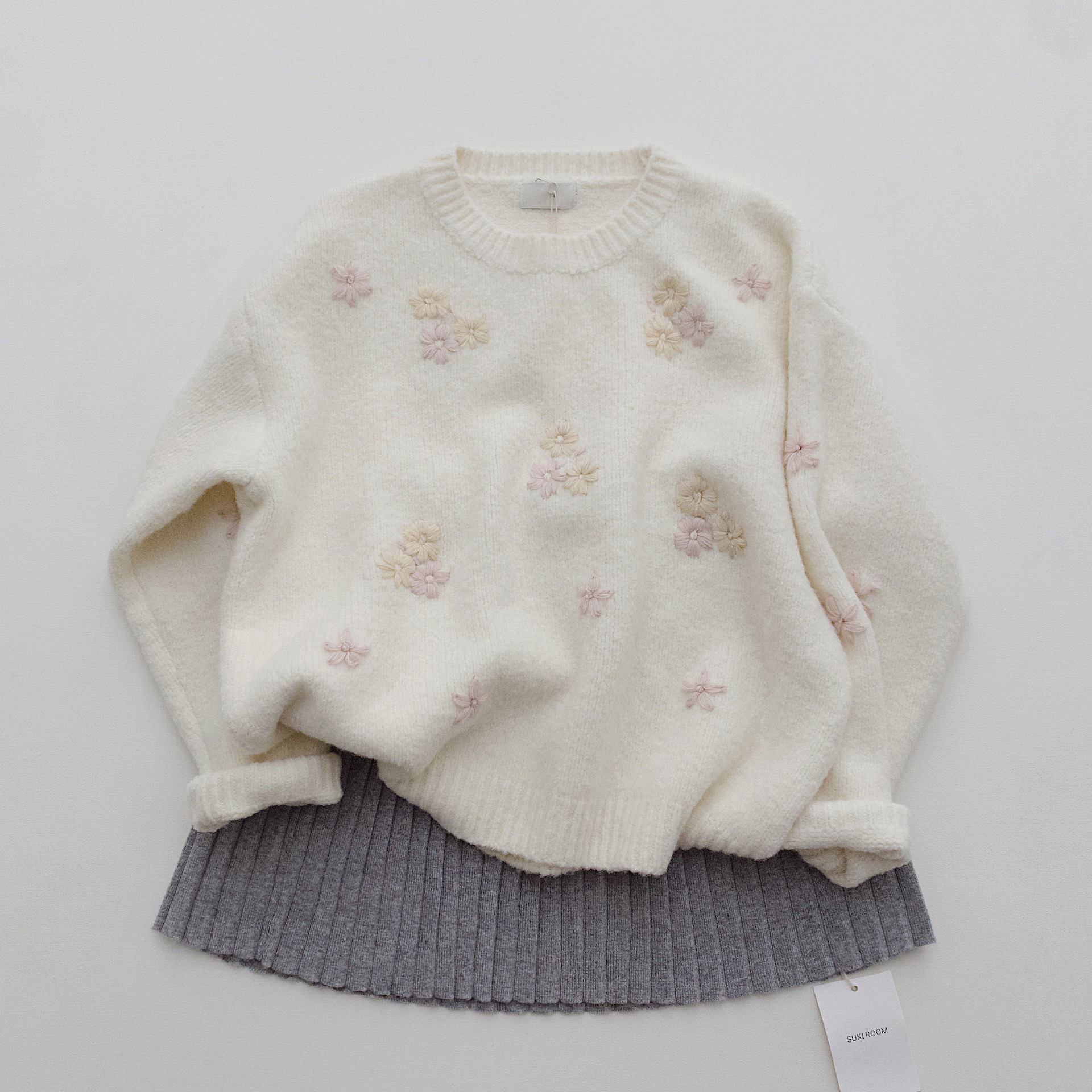 小温油～奶粉钩花圆领套头毛衣！少女氛围感软糯针织上衣