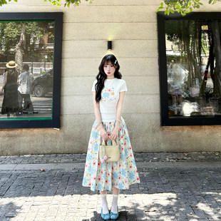 初夏绝美碎花裙套装女2026夏季新款独特设计感海边穿搭显瘦两件套