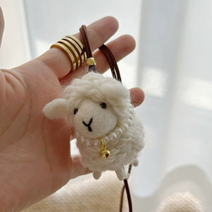 原创小绵羊包包挂件钥匙扣车挂尼泊尔羊毛毡成品纯手工后视镜礼物