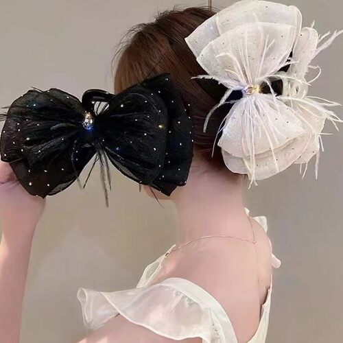 在逃公主蕾丝蝴蝶结大抓夹黑色