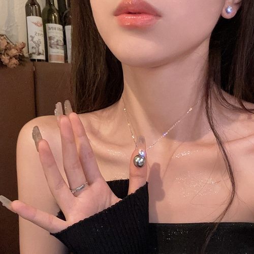 网红同款单颗珍珠项链女秋冬款百搭气质毛衣链精致锆石吊坠锁骨链