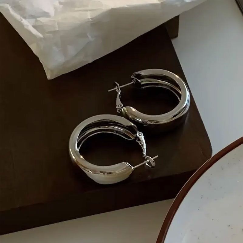 时尚金属冷淡风宽面素圈耳扣耳环轻奢简约设计日常通勤百搭耳饰