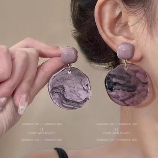 王菲同款虾片耳环港风复古橄榄绿晕染耳环夸张小众设计感独特耳饰