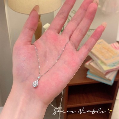 气质水滴锆石吊坠项链女轻奢小众高级设计感锁骨链2024年新款颈链