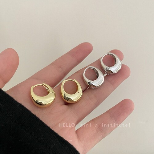 轻奢小众金属感水滴形耳环百搭