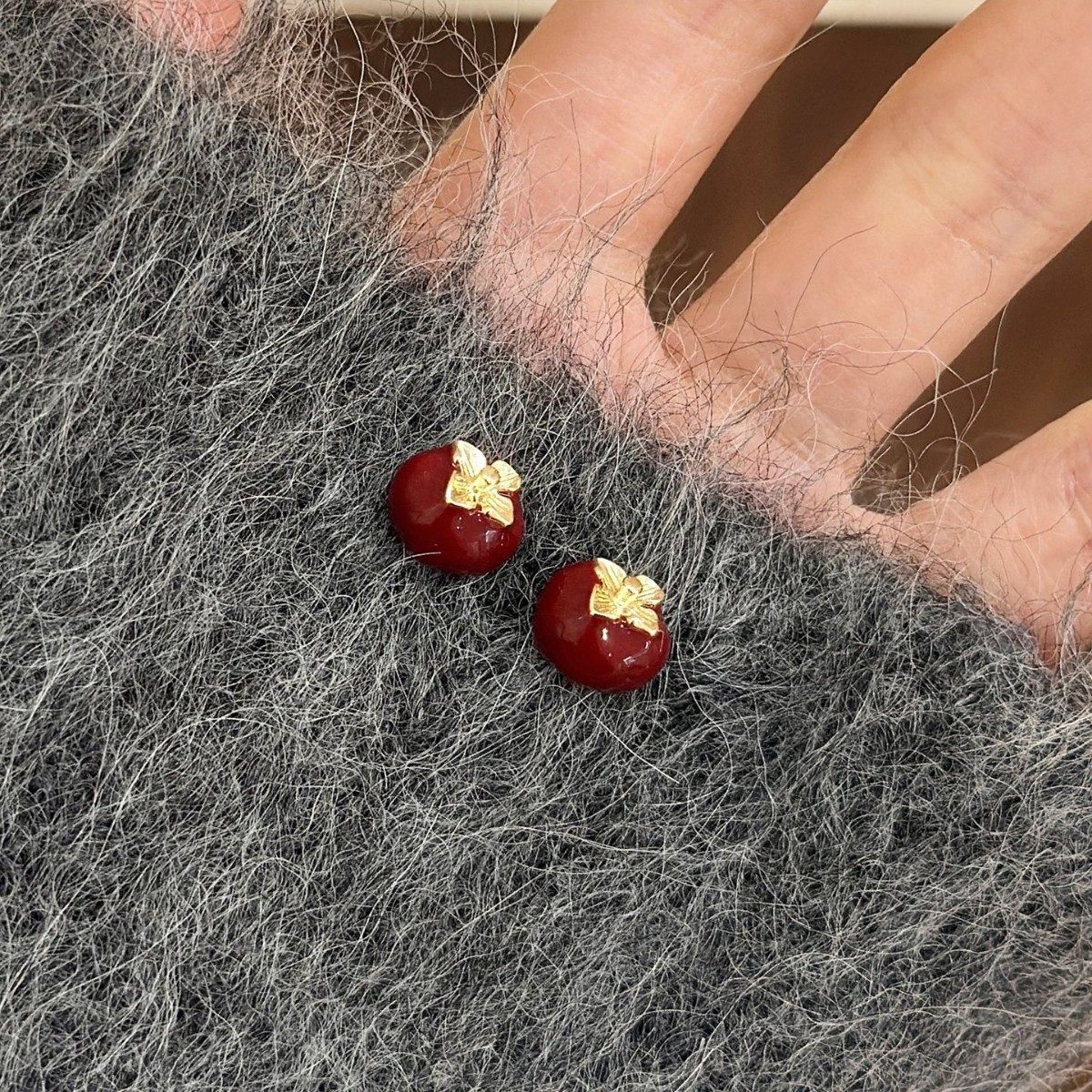 红色柿柿如意耳钉女秋冬新年轻奢高级感耳环小众耳饰2026新款爆款,饰品/流行首饰/时尚饰品新,耳环,淘宝优惠券,粉丝福利购,淘宝优惠卷
