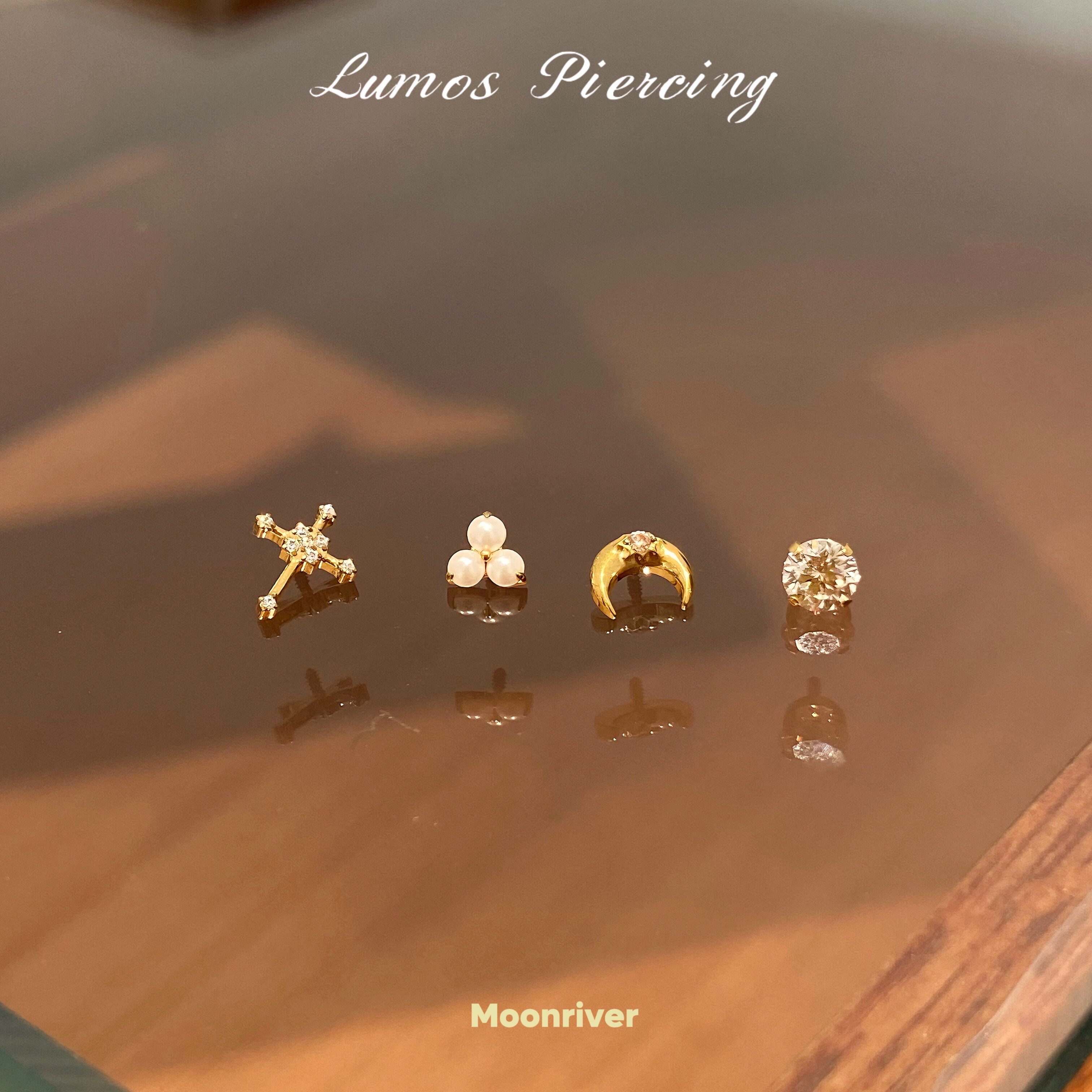 Lumos Moonriver 珠光十字F136内螺旋钛合金珍珠耳钉耳骨钉T127