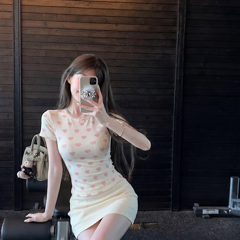 纯欲风爱印花正肩短袖T恤女夏季修身显瘦蕾丝花边短款辣妹上衣