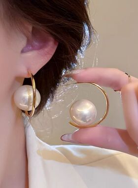 大珍珠耳环耳钉女个性夸张小众设计感高级感2026年新款洋气耳饰