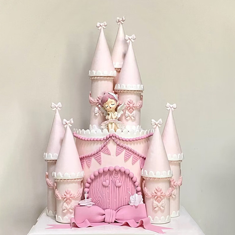 粉色城堡少女心女孩生日蛋糕装饰插件芭蕾舞贝拉小公主安妮摆件