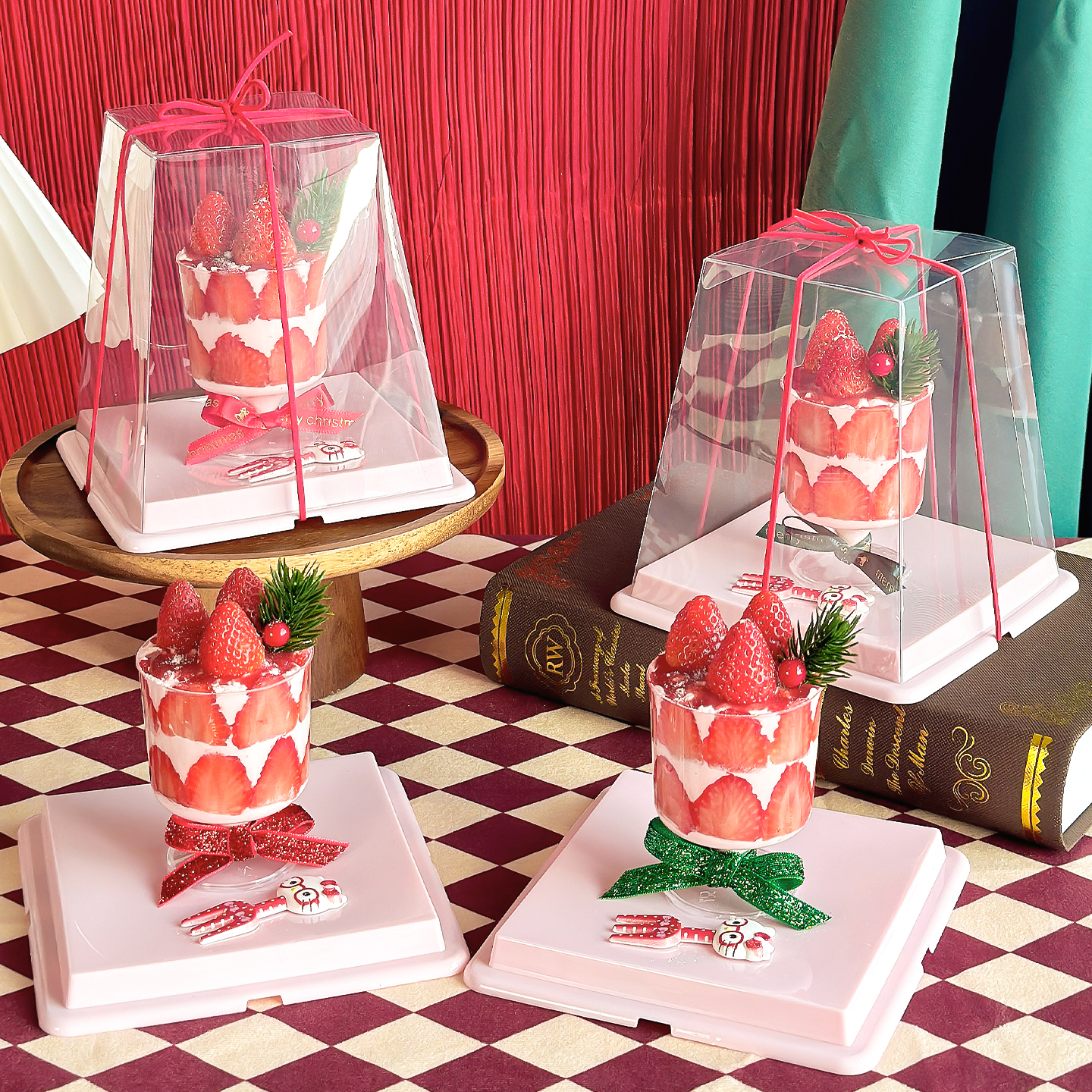 2026圣诞节透明塑料小脚杯蛋糕装饰平安夜甜品杯异形包装盒手提盒