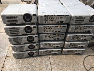 教学培训高清投影仪