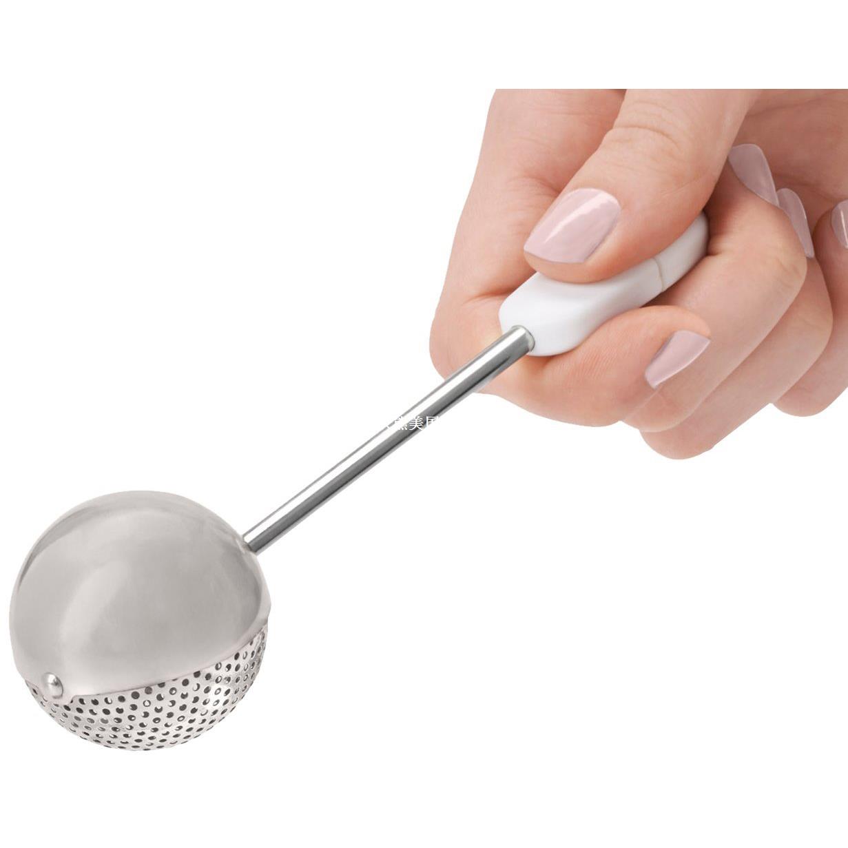 OXO Good Grips Baker’s Dusting Wand for Sugar, Flour, Spice