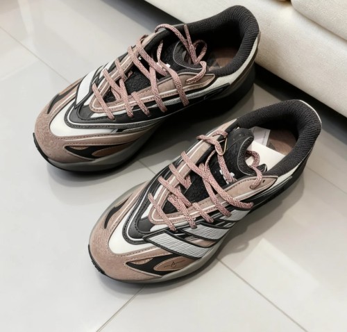 adidas LIGHTBLAZE atr 舒适柔软 低帮 休闲训练跑步鞋 jp7771