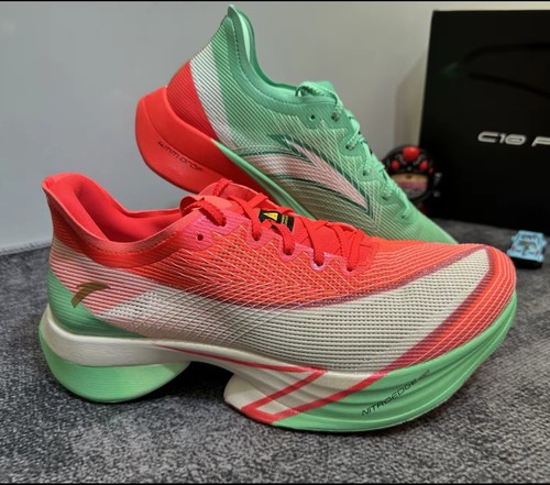 安踏C10 PRO碳板竞速专业马拉松男子跑步鞋氮科技112445574-4