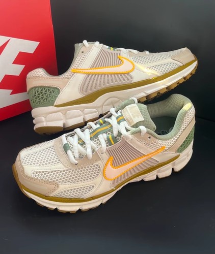 耐克Nike Zoom Vomero 5女子防滑舒适跑步鞋IB2987-700