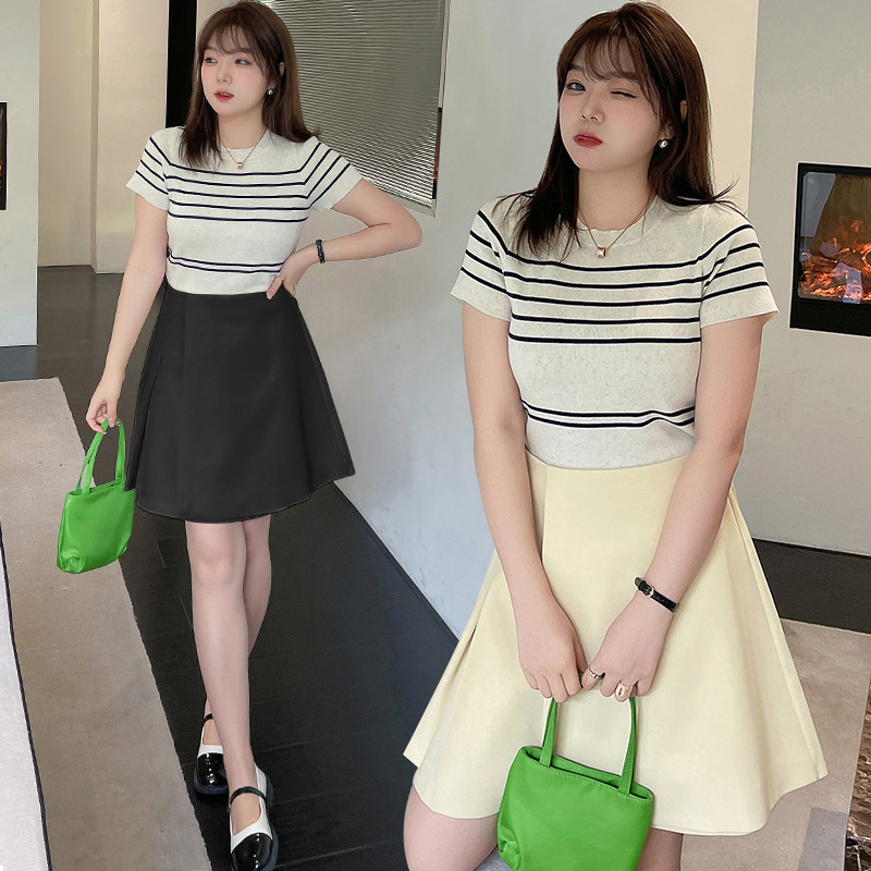 胖女孩加大码女装韩版气质半身裙胖mm 夏季新款200斤休闲压褶短裙