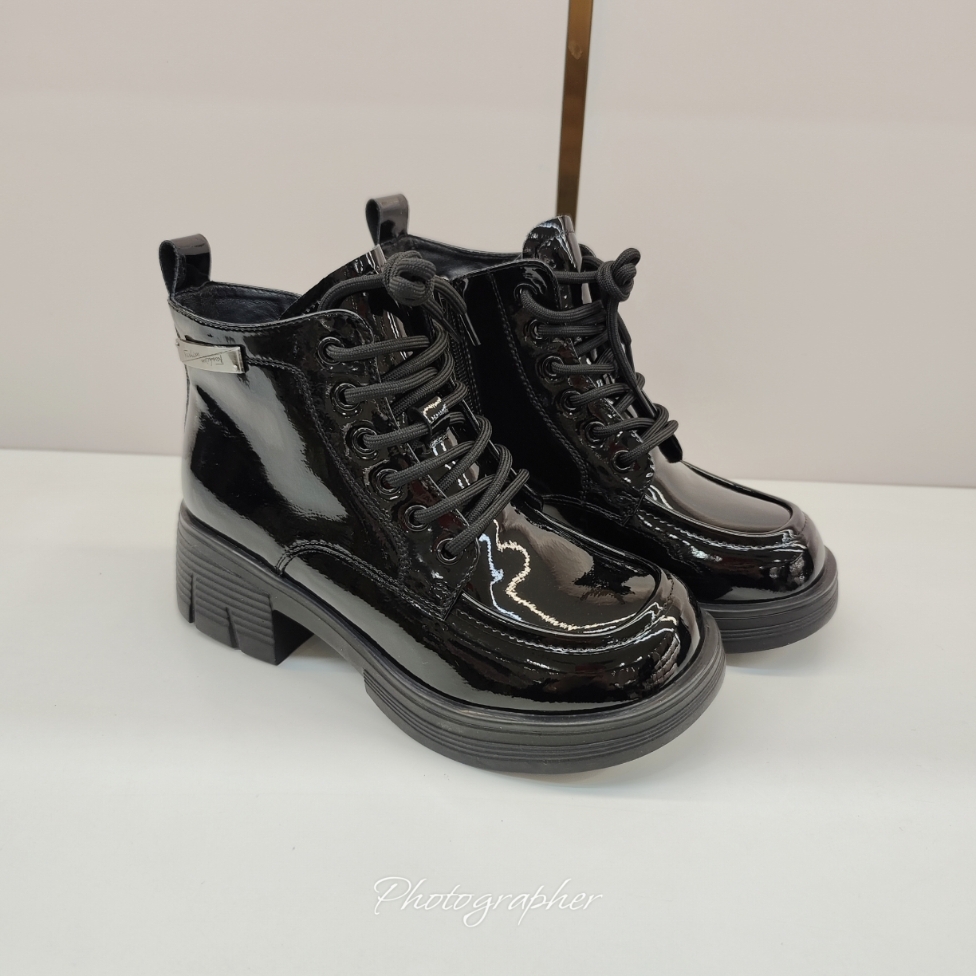 巴宝秀同款短靴2025冬季新款1823-6休闲冬季加绒马丁靴厚底女靴子