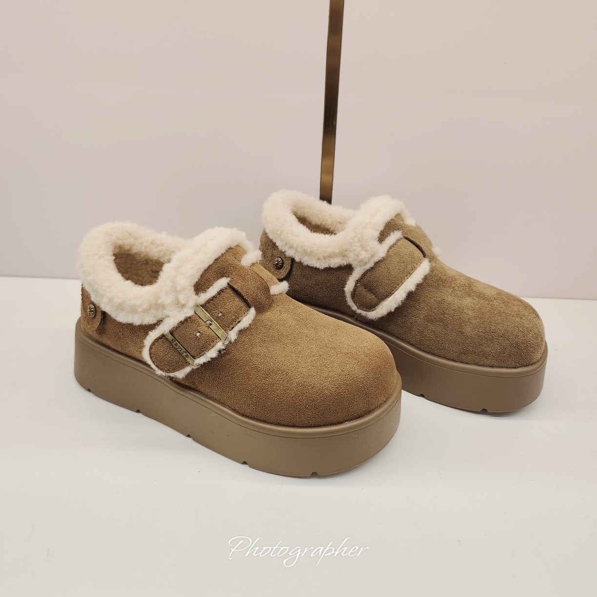 2025冬季新款实体店女鞋2625厚底勃肯鞋加绒百搭圆头平底毛毛鞋