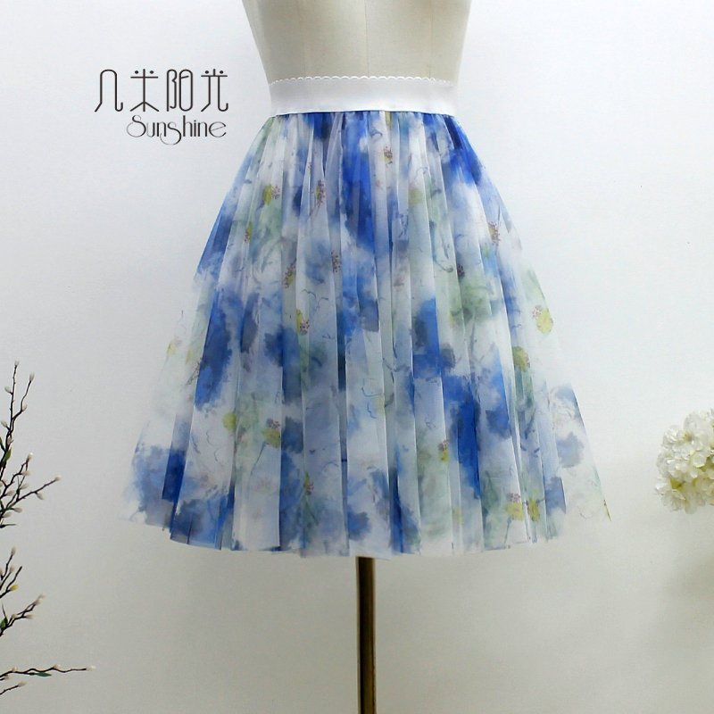 2025秋品质女装时尚油画小花朵印花半身裙 A字修身微蓬网纱裙短裙