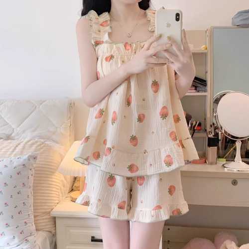 【带胸垫】奶甜可爱草莓吊带短裤纯欲风睡衣女夏季两件套可外穿