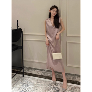 法式无袖连衣裙女2025夏季新款气质女装质感高级感设计师v领裙子
