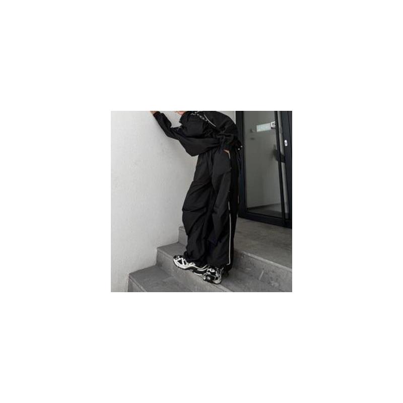 高级感时尚潮酷运动冲锋衣开衫外套+阔腿裤2件套女2026春新款套装