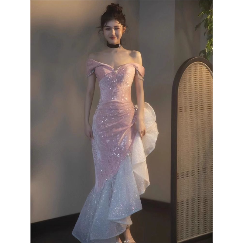 一字肩粉色新娘敬酒服2025新款结婚订婚宴会晚礼服鱼尾连衣裙大气