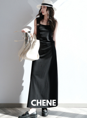 CHENE伊伊斜纹肌理感微弹赫本风不对称抽褶方领针织连衣裙