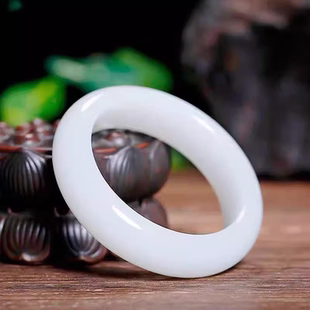 新疆白玉手镯少女款旺夫玉镯子天然玉石