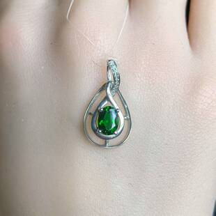 18K金镶真钻俄罗斯天然无暇级铬透辉石吊坠 小精品系列
