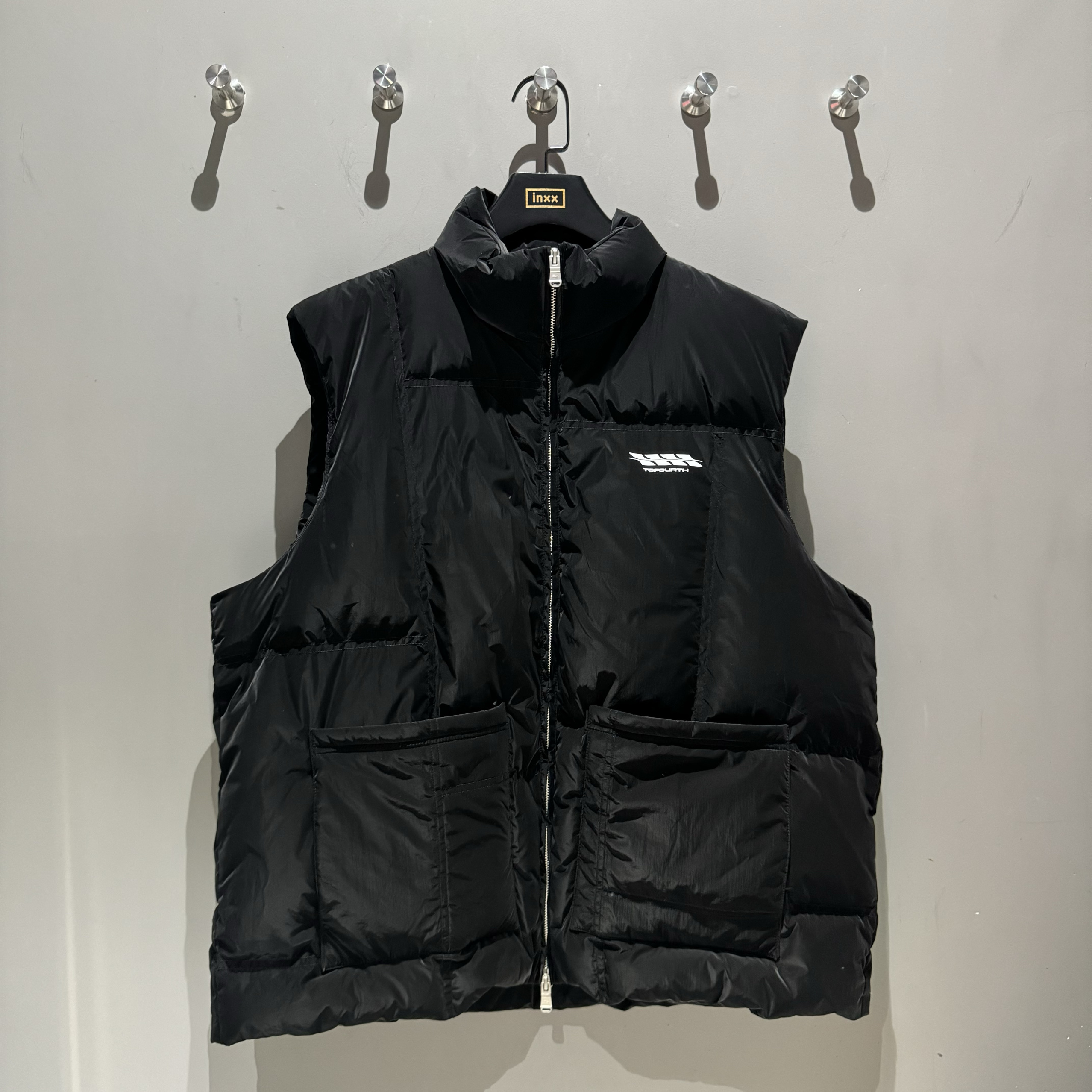 INXX TOFOURTH专柜正品  24冬款个性羽绒马甲背心男女TFE4180234