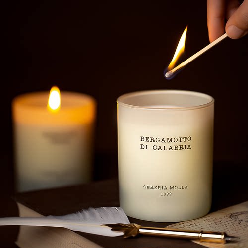 香薰蜡烛卧室安神助眠