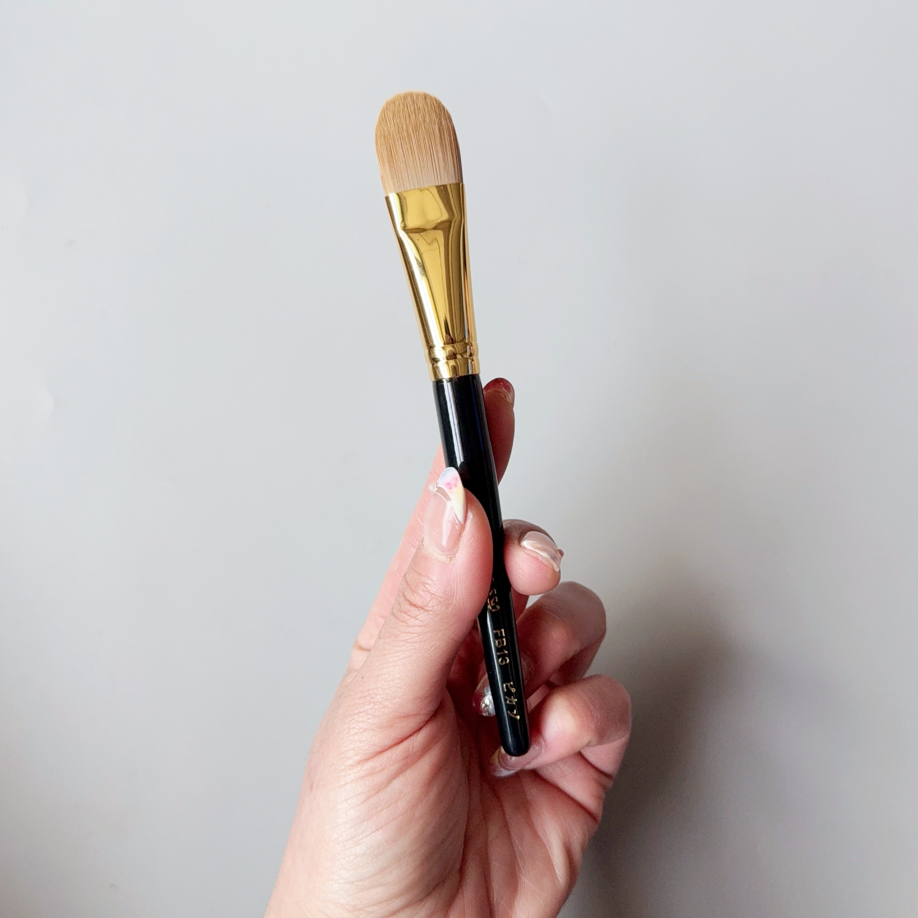 毕加索FB13粉底刷舌形粉底刷无痕不吃粉液体面膜化妆刷