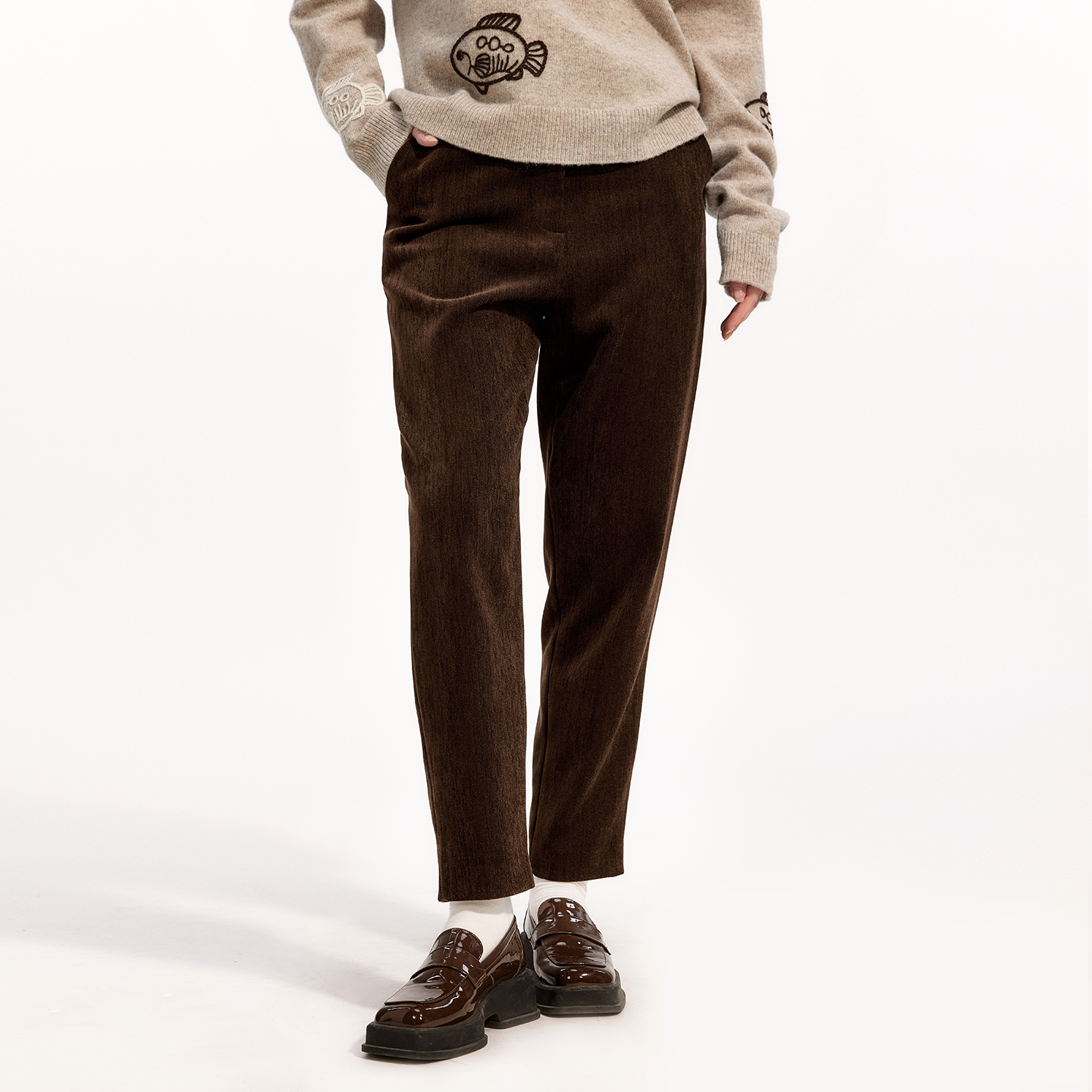 艺之卉疗愈丝绒显瘦休闲裤热巧克力色小脚裤2025冬新款