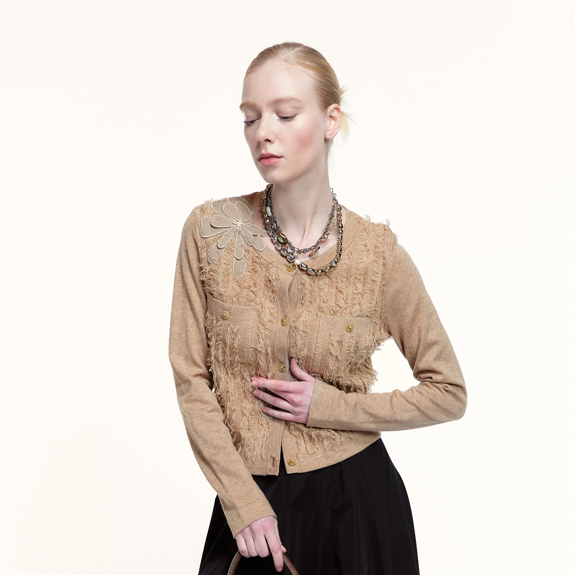 艺之卉云裳补花绣仙米色针织开衫