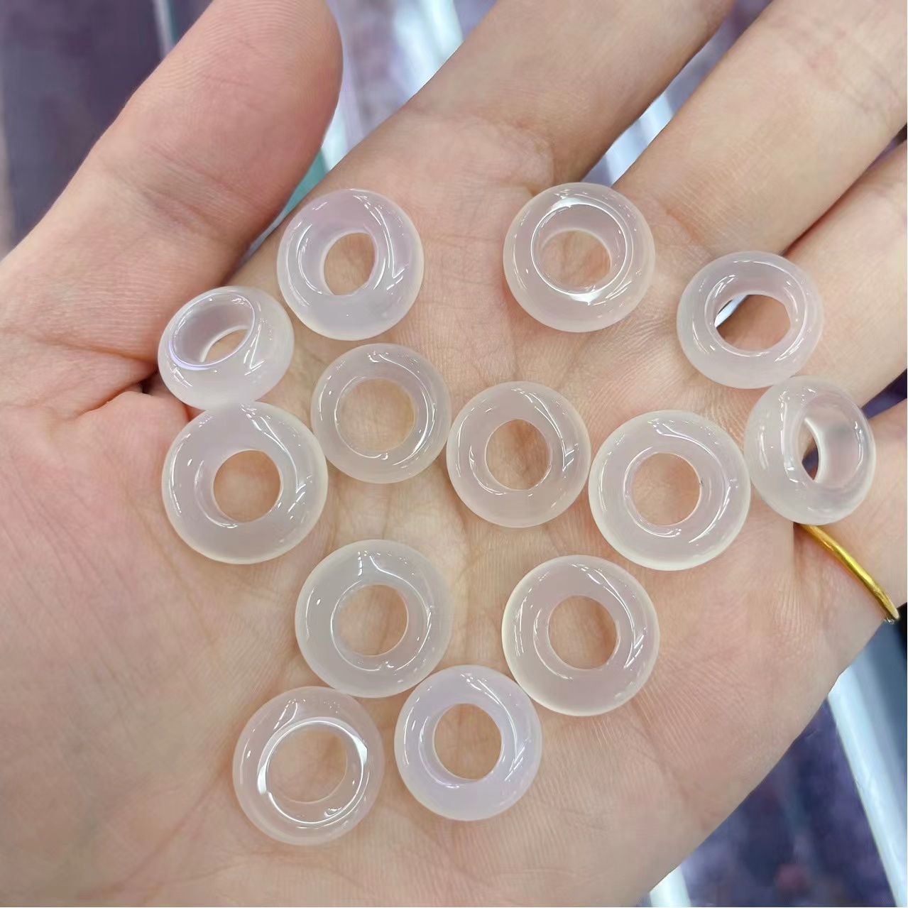 荔枝冻跑环天然玛瑙玉髓